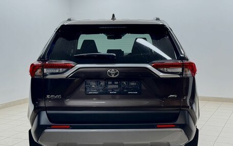 Toyota RAV4, 2019 год, 3 250 000 рублей, 5 фотография