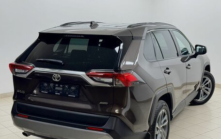Toyota RAV4, 2019 год, 3 250 000 рублей, 9 фотография