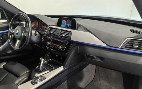 BMW 3 серия, 2019 год, 3 390 000 рублей, 19 фотография