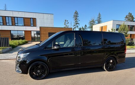 Mercedes-Benz V-Класс, 2022 год, 15 450 000 рублей, 4 фотография