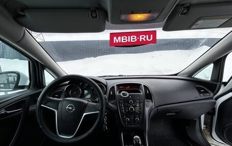 Opel Astra J, 2011 год, 500 000 рублей, 23 фотография