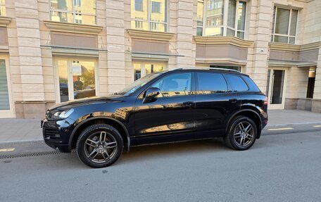 Volkswagen Touareg III, 2012 год, 2 390 000 рублей, 2 фотография
