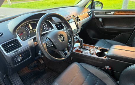 Volkswagen Touareg III, 2012 год, 2 390 000 рублей, 15 фотография