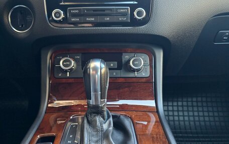 Volkswagen Touareg III, 2012 год, 2 390 000 рублей, 17 фотография