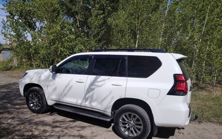 Toyota Land Cruiser Prado 150 рестайлинг 2, 2018 год, 5 000 000 рублей, 6 фотография