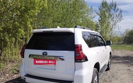 Toyota Land Cruiser Prado 150 рестайлинг 2, 2018 год, 5 000 000 рублей, 7 фотография