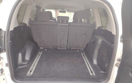Toyota Land Cruiser Prado 150 рестайлинг 2, 2018 год, 5 000 000 рублей, 15 фотография