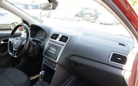 Volkswagen Polo VI (EU Market), 2015 год, 858 000 рублей, 8 фотография