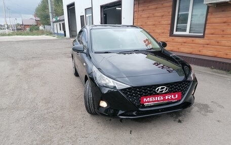 Hyundai Solaris II рестайлинг, 2021 год, 1 200 000 рублей, 8 фотография
