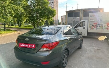 Hyundai Solaris II рестайлинг, 2011 год, 650 000 рублей, 3 фотография
