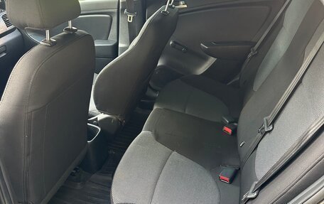 Hyundai Solaris II рестайлинг, 2011 год, 650 000 рублей, 6 фотография