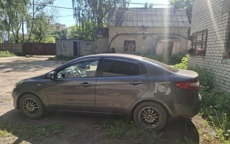KIA Rio III рестайлинг, 2013 год, 1 100 000 рублей, 2 фотография