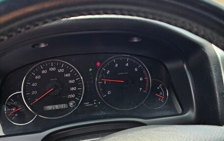 Toyota Land Cruiser Prado 120 рестайлинг, 2007 год, 2 400 000 рублей, 12 фотография
