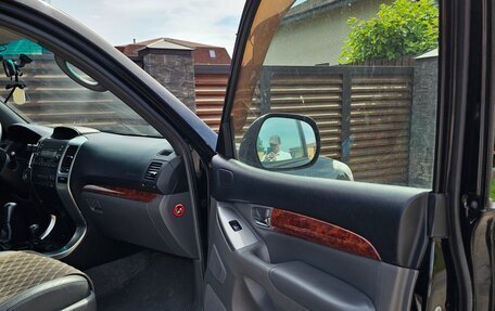 Toyota Land Cruiser Prado 120 рестайлинг, 2007 год, 2 400 000 рублей, 20 фотография