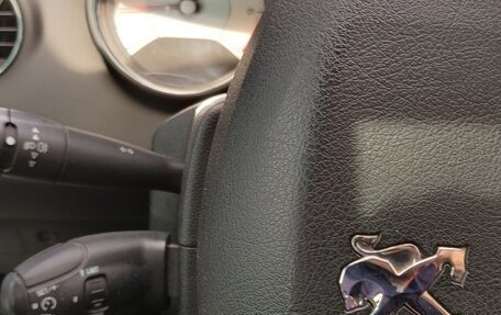 Peugeot 308 II, 2011 год, 380 000 рублей, 4 фотография