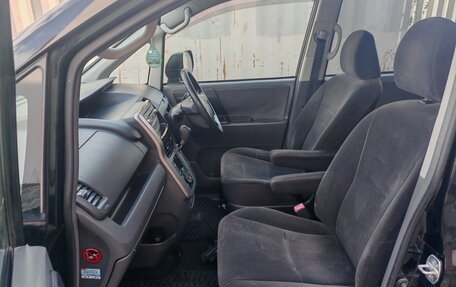 Toyota Voxy II, 2010 год, 1 100 000 рублей, 11 фотография