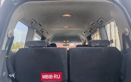 Toyota Voxy II, 2010 год, 1 100 000 рублей, 6 фотография