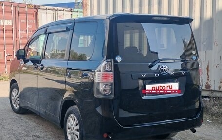 Toyota Voxy II, 2010 год, 1 100 000 рублей, 4 фотография