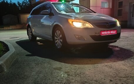 Opel Astra J, 2011 год, 510 000 рублей, 1 фотография