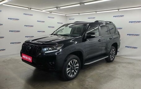 Toyota Land Cruiser Prado 150 рестайлинг 2, 2022 год, 7 000 000 рублей, 1 фотография