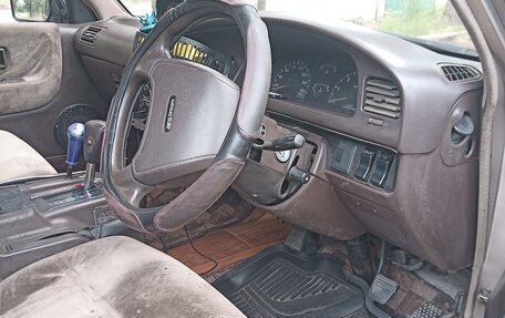 Toyota MasterAce Surf, 1990 год, 200 000 рублей, 2 фотография