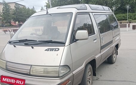 Toyota MasterAce Surf, 1990 год, 200 000 рублей, 4 фотография