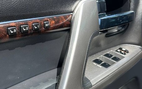 Toyota Land Cruiser 200, 2012 год, 3 420 000 рублей, 10 фотография
