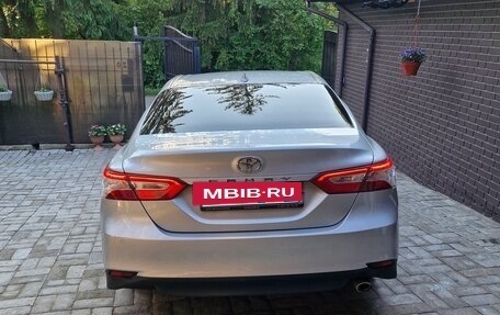 Toyota Camry, 2020 год, 2 850 000 рублей, 4 фотография