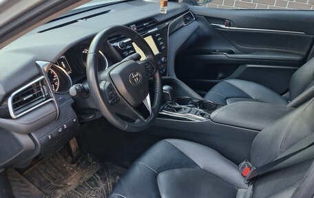 Toyota Camry, 2020 год, 2 850 000 рублей, 11 фотография
