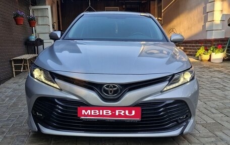 Toyota Camry, 2020 год, 2 850 000 рублей, 10 фотография