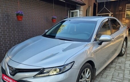 Toyota Camry, 2020 год, 2 850 000 рублей, 7 фотография