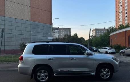 Toyota Land Cruiser 200, 2009 год, 2 670 000 рублей, 6 фотография