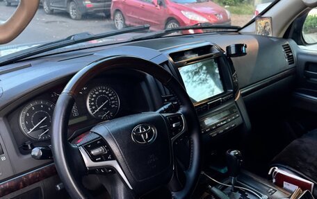 Toyota Land Cruiser 200, 2009 год, 2 670 000 рублей, 10 фотография