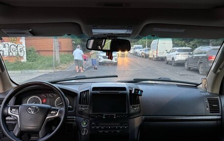 Toyota Land Cruiser 200, 2009 год, 2 670 000 рублей, 8 фотография
