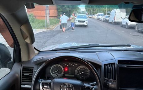 Toyota Land Cruiser 200, 2009 год, 2 670 000 рублей, 9 фотография