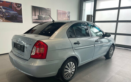 Hyundai Verna II, 2007 год, 410 000 рублей, 4 фотография