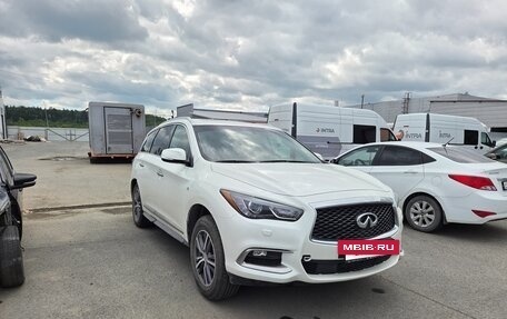 Infiniti QX60 I рестайлинг, 2018 год, 2 500 000 рублей, 2 фотография