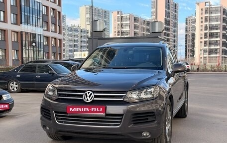 Volkswagen Touareg III, 2011 год, 1 900 000 рублей, 1 фотография