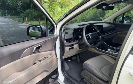 KIA Carnival, 2025 год, 4 750 000 рублей, 5 фотография