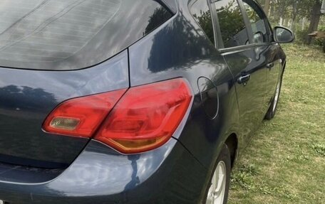 Opel Astra J, 2011 год, 730 000 рублей, 9 фотография