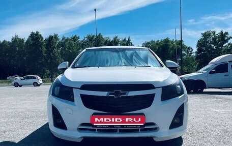 Chevrolet Cruze II, 2013 год, 650 000 рублей, 3 фотография