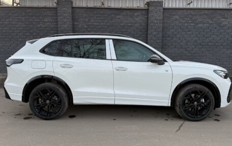 Volkswagen Tiguan, 2025 год, 4 200 000 рублей, 4 фотография