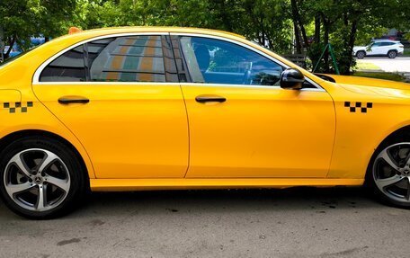 Mercedes-Benz E-Класс, 2019 год, 1 800 000 рублей, 2 фотография