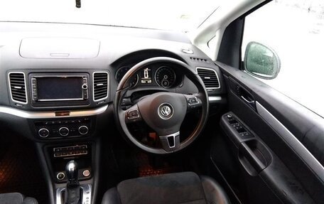 Volkswagen Sharan II, 2013 год, 1 150 000 рублей, 4 фотография