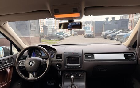 Volkswagen Touareg III, 2011 год, 1 900 000 рублей, 7 фотография