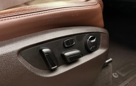 Volkswagen Touareg III, 2011 год, 1 900 000 рублей, 16 фотография
