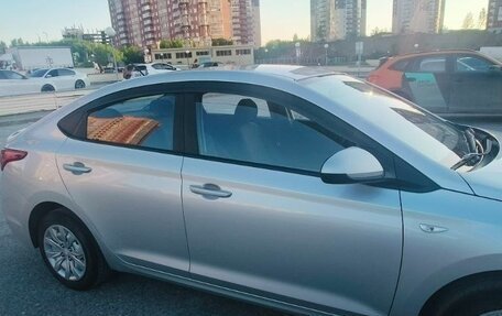 Hyundai Solaris II рестайлинг, 2019 год, 950 000 рублей, 3 фотография