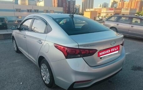 Hyundai Solaris II рестайлинг, 2019 год, 950 000 рублей, 4 фотография
