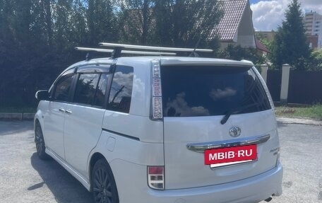Toyota ISis I, 2012 год, 1 400 000 рублей, 13 фотография