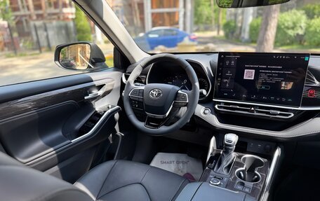 Toyota Highlander, 2026 год, 4 990 000 рублей, 4 фотография